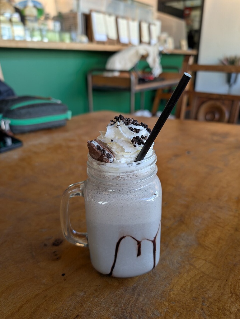 [BAR-CAN-MILK-OREO-L] ميلك تشيك اوريو كان - L